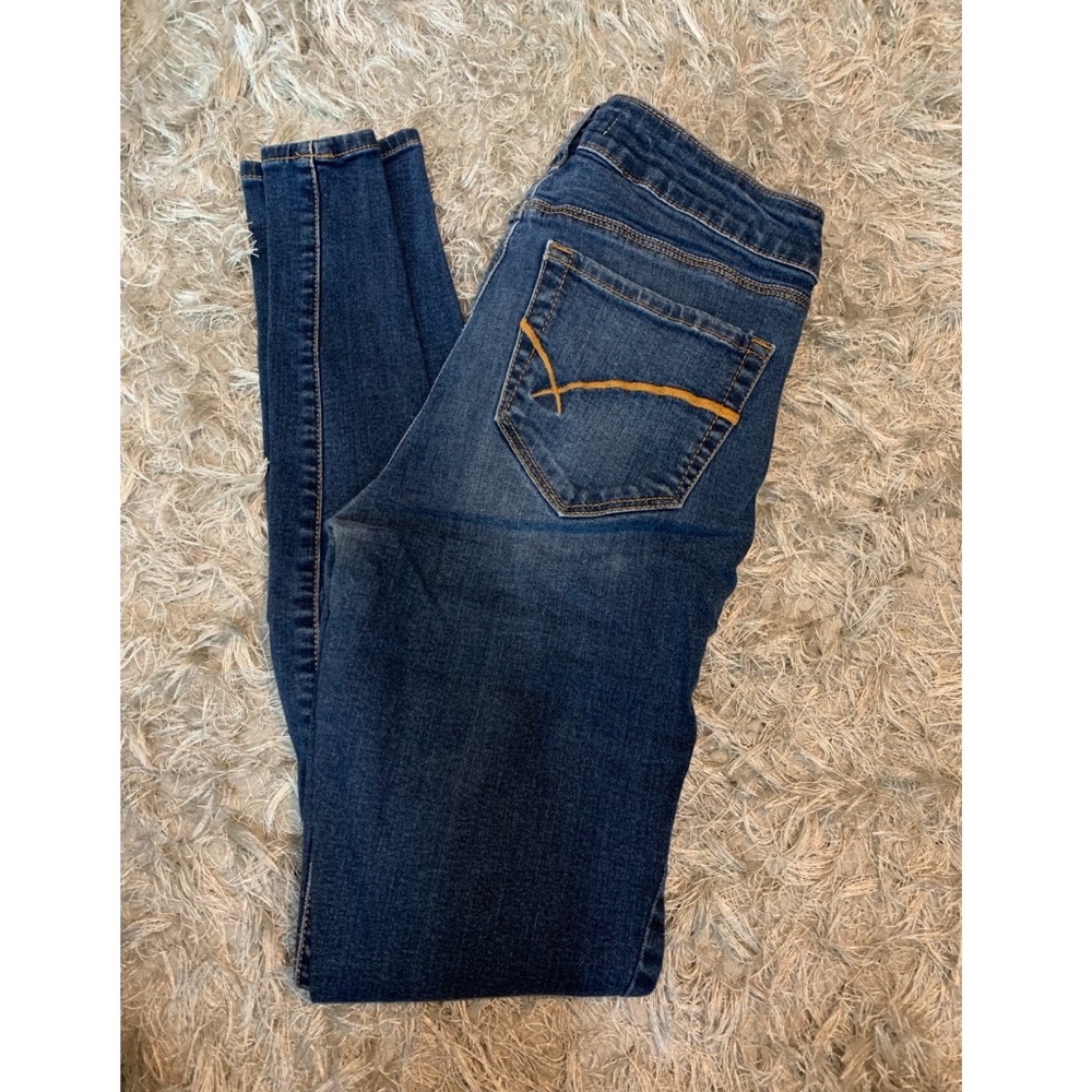 Dark wash skinny bullhead jeans size 5